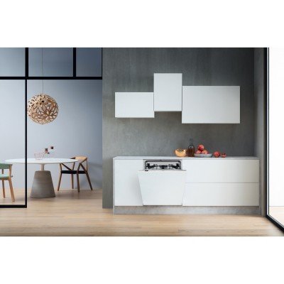 Whirlpool WI 7020 PF lavavajilla Semi integrado 14 cubiertos E